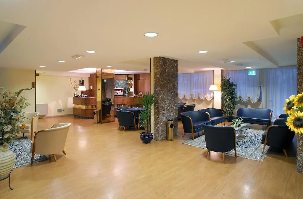 Hotel Biancamano Rimini 3*,