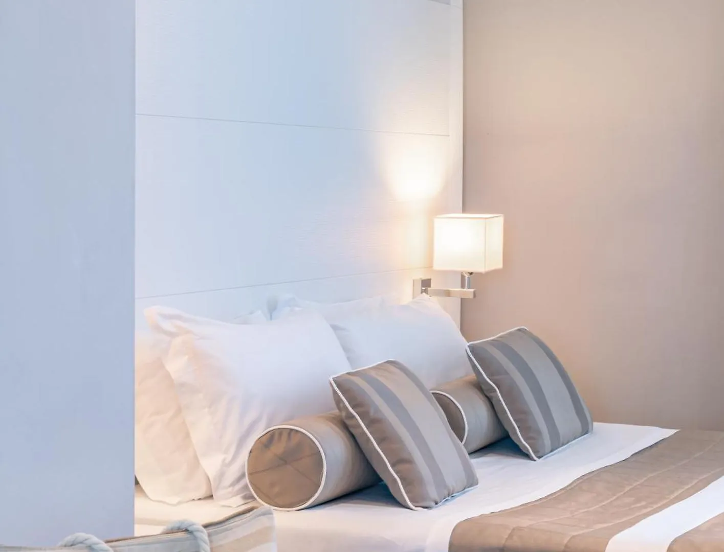 Hotel Biancamano Rimini 3*,