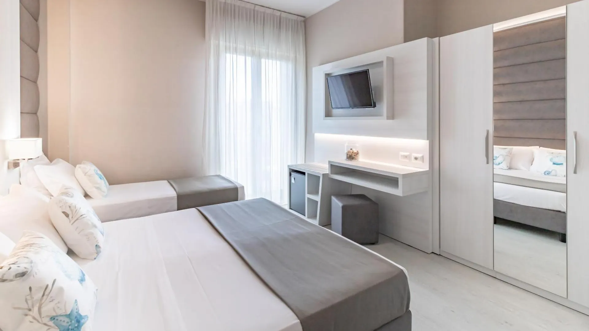 Hotel Biancamano Rimini
